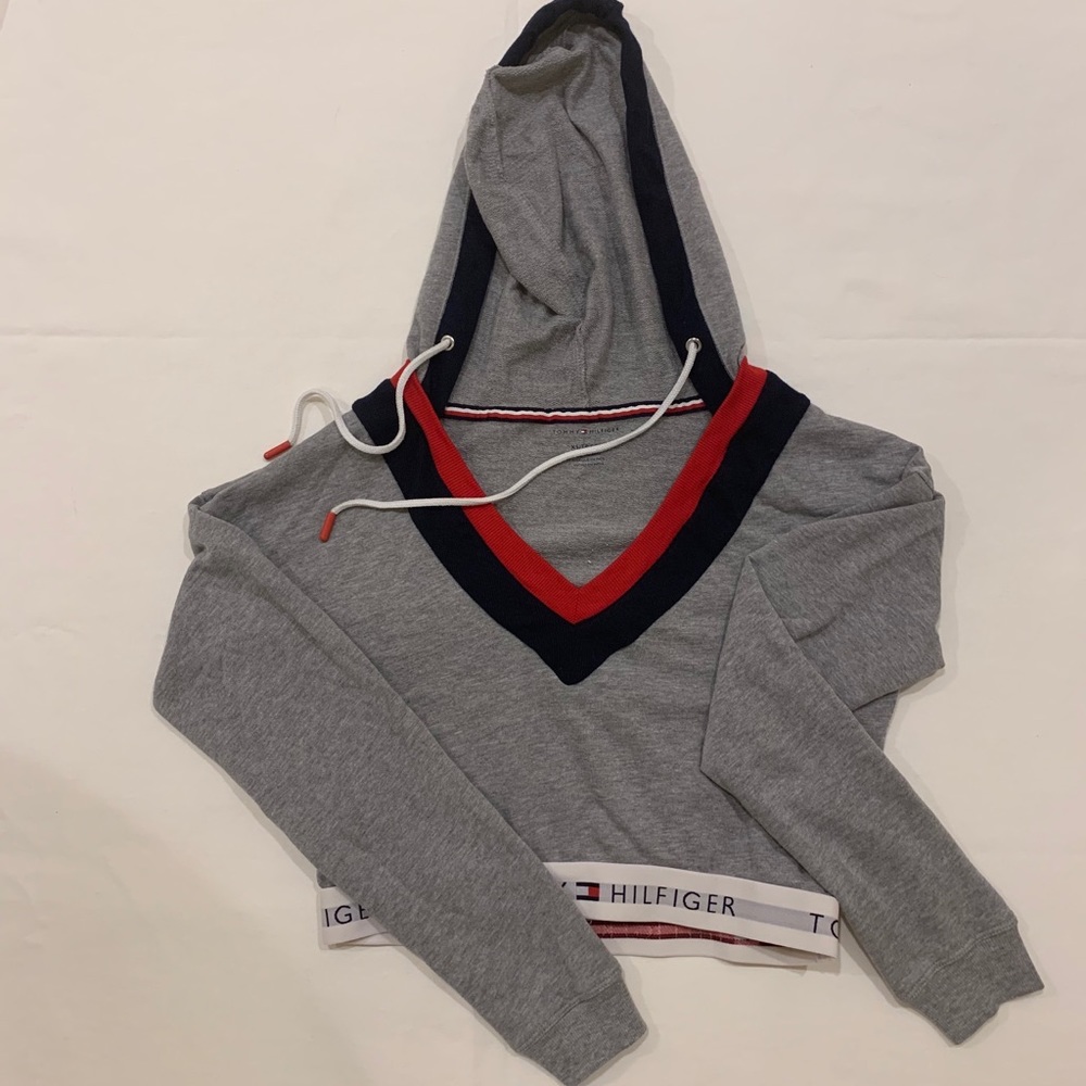 cropped hoodie